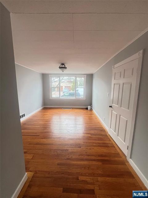 MLS: 25006913