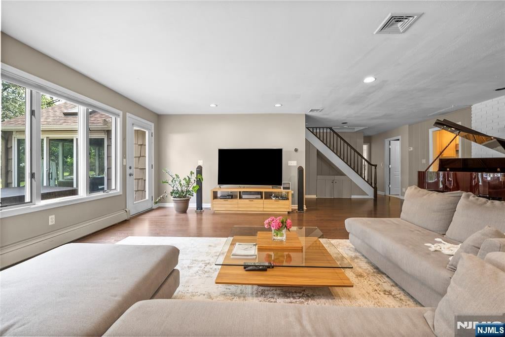 926 Norgate Drive