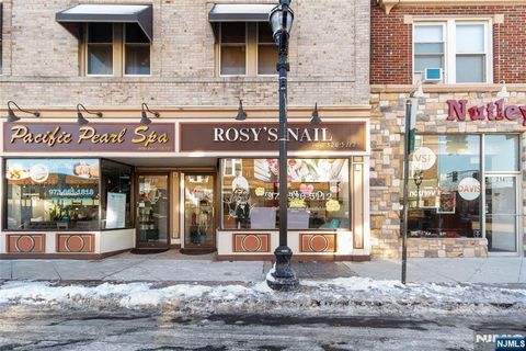 Photo of 218 Franklin Ave, Nutley, NJ 07110 (MLS # 25002681)