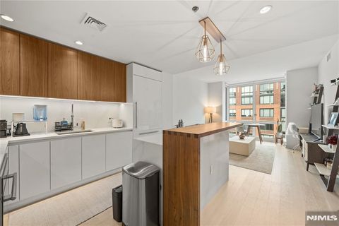 Photo of 1000 Maxwell Ln #10G, Hoboken, NJ 07030 (MLS # 25041908)