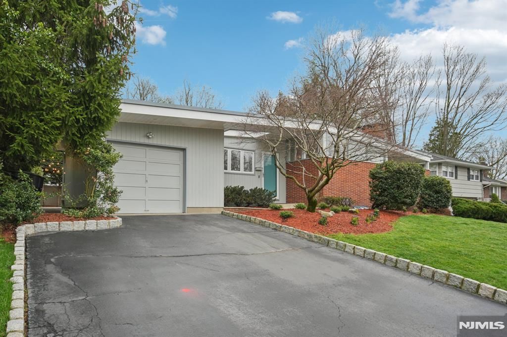 Photo of 208 Prospect Avenue, Oradell, NJ 07649 (MLS # 26008704)