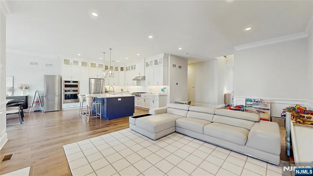 7 Saint Andrews Circle