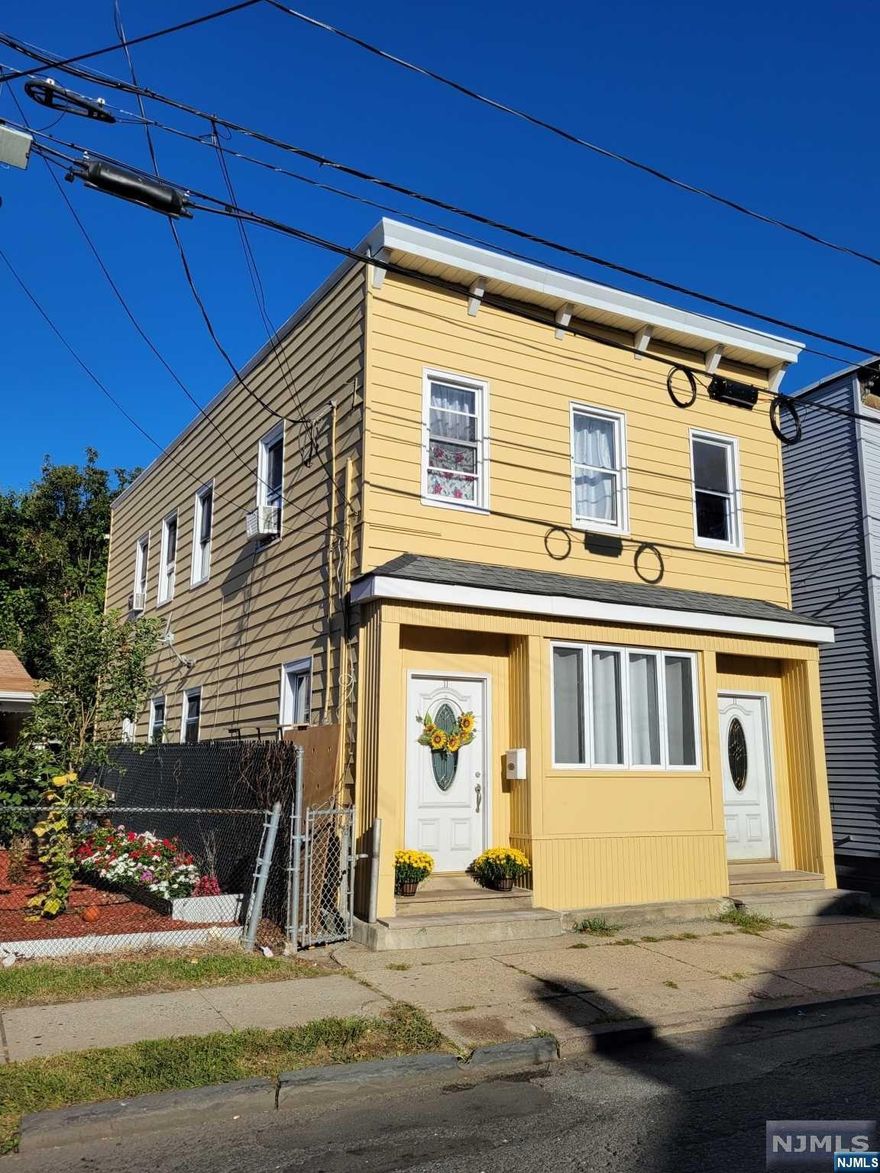 GREAT 2 FAMILY HOME NEAR COURT HOUSE IN HACKENSACK. TENANT OCCUPIED AT THE MOMENT WITH LEASE EXPIRING ON 01/31/2023. GREAT FOR INCOME AS WELL IF YOU WANT AN SMALL INVESTENT PROPERTY. PLEASE CALL OR TEXT ME FOR SHOWING OR ANY INFORMATION. THIS WILL NOT LAST LONG SO DON'T DELAY CALL TODAY TO SCHEDULE A SHOWING.
