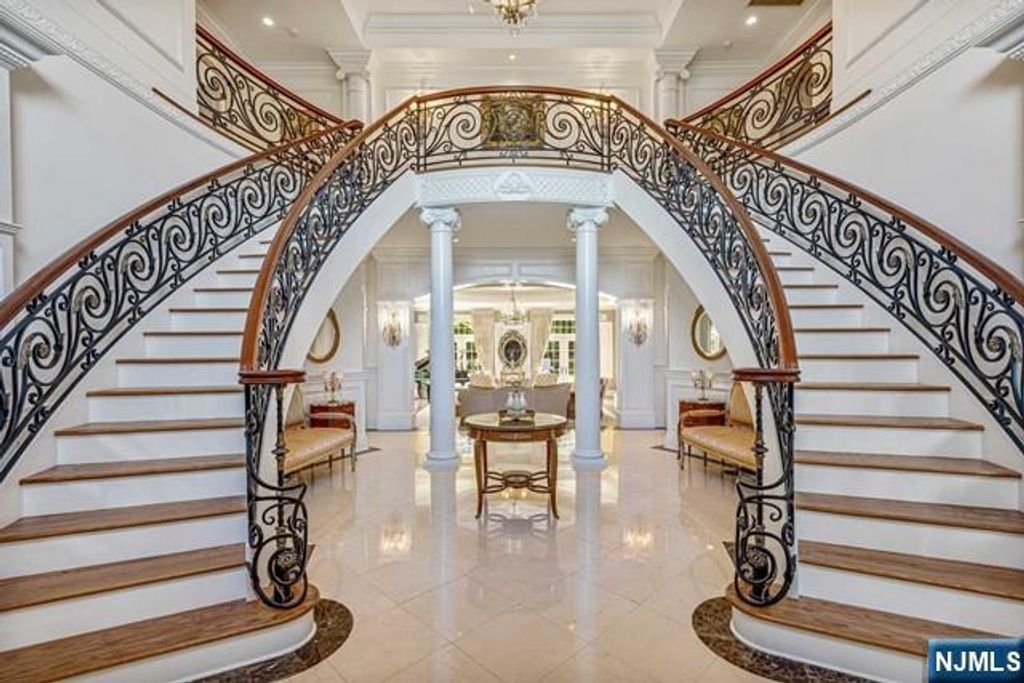 Photo of 116 Truman Drive, Cresskill, NJ 07626 (MLS # 26006600)