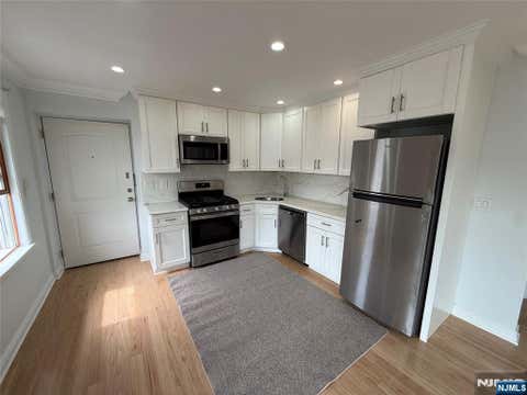 Photo of 307 9th ST #3B, Fairview, NJ 07022 (MLS # 26031592)