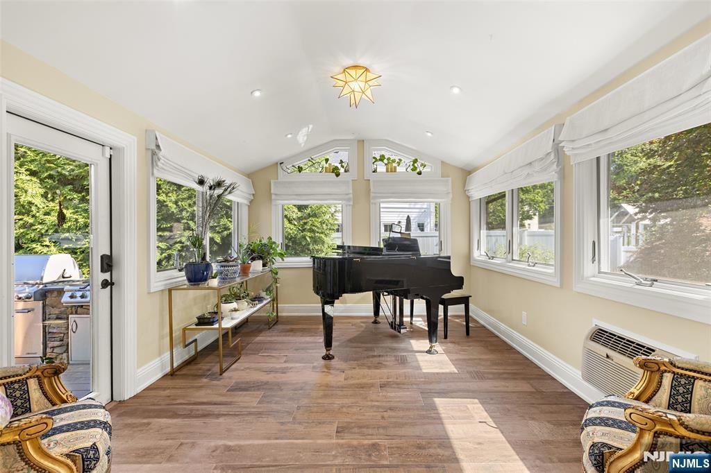440 Colonial Boulevard