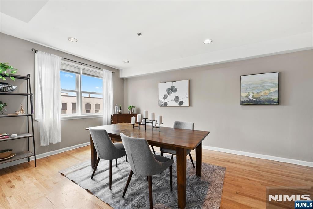 225 Clinton Street 4
