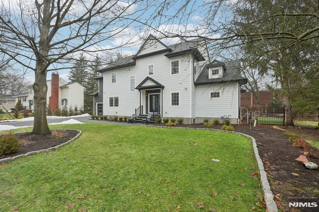 Photo of 109 Arbor Drive, Ho-Ho-Kus, NJ 07423 (MLS # 26008134)