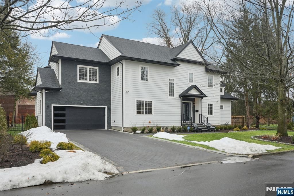 Photo of 109 Arbor Drive, Ho-Ho-Kus, NJ 07423 (MLS # 26008134)