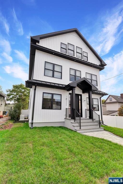 227 Eastern Way