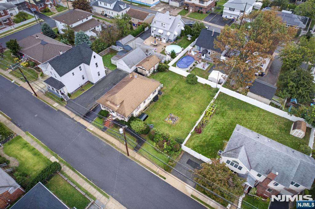318 1st Street