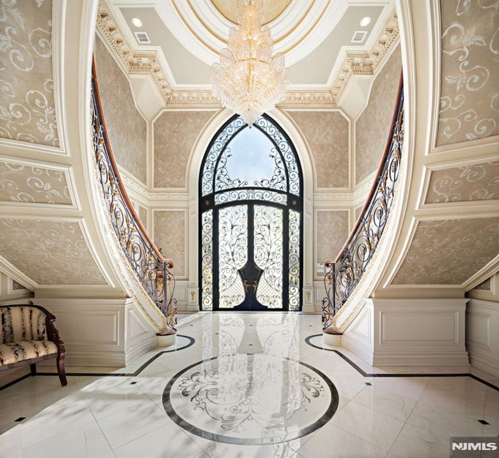 Photo of 117 Truman Drive, Cresskill, NJ 07626 (MLS # 25034827)