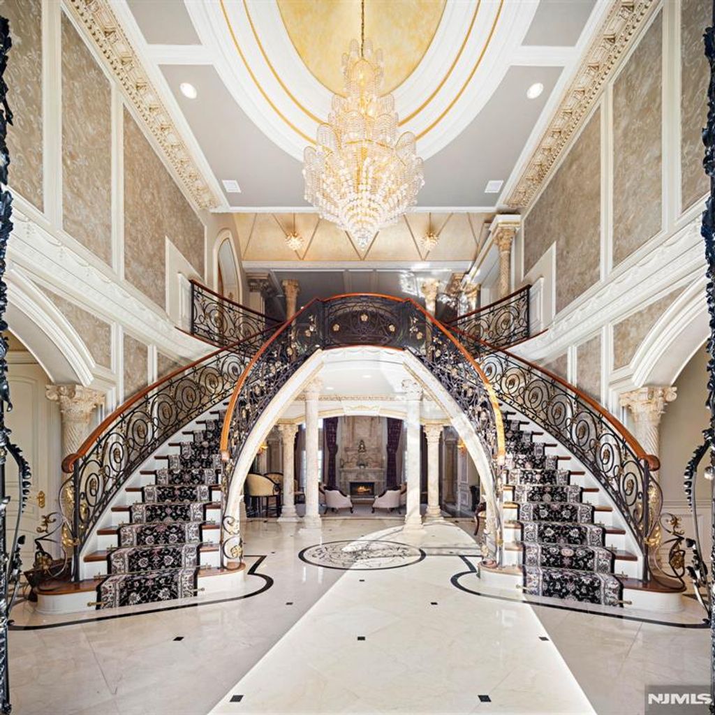 Photo of 117 Truman Drive, Cresskill, NJ 07626 (MLS # 25034827)