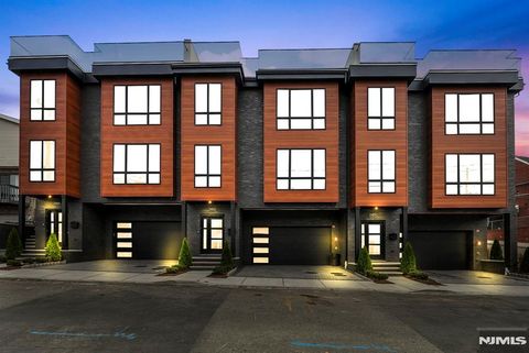 2400 3rd Street Fort Lee NJ 07024