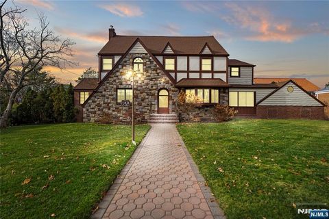 700 Carroll Place Teaneck NJ 07666