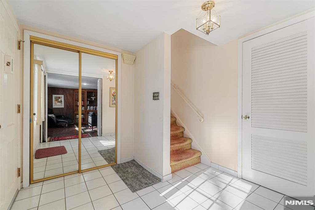 601 Johnson Place