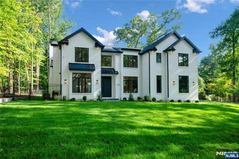 Photo of 19 Dearborn Drive, Old Tappan, NJ 07675 (MLS # 26031361)
