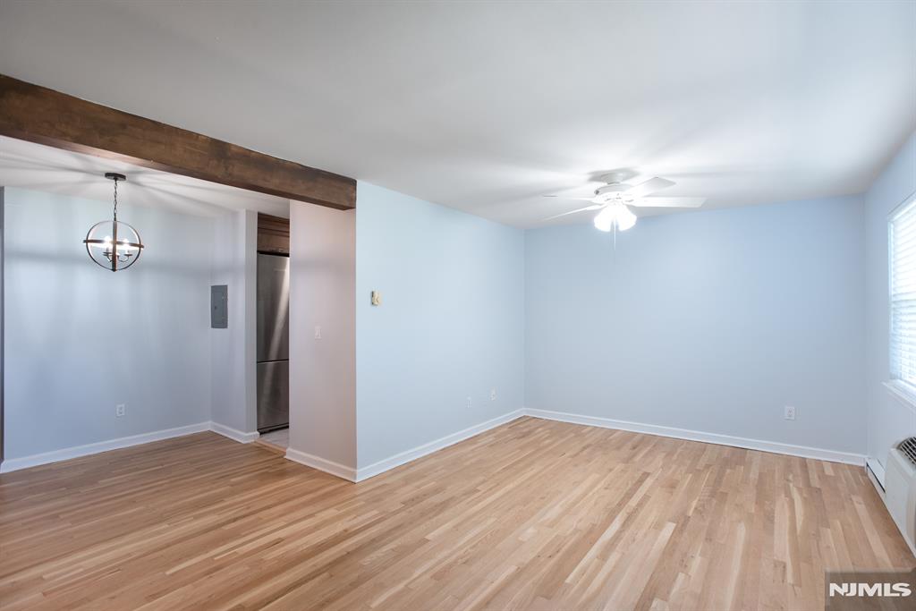 89 Maple Avenue