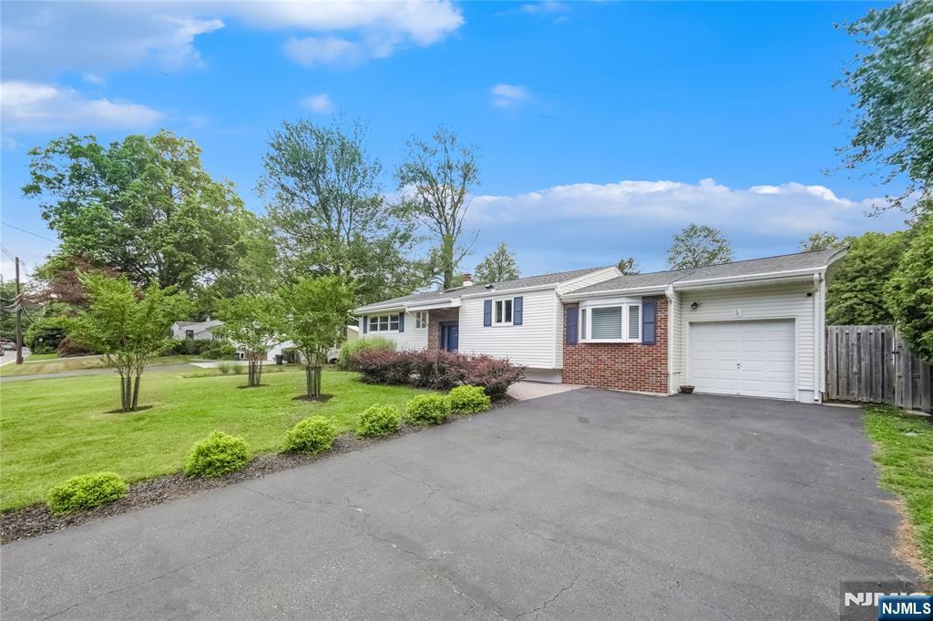 285 Spring Valley Road