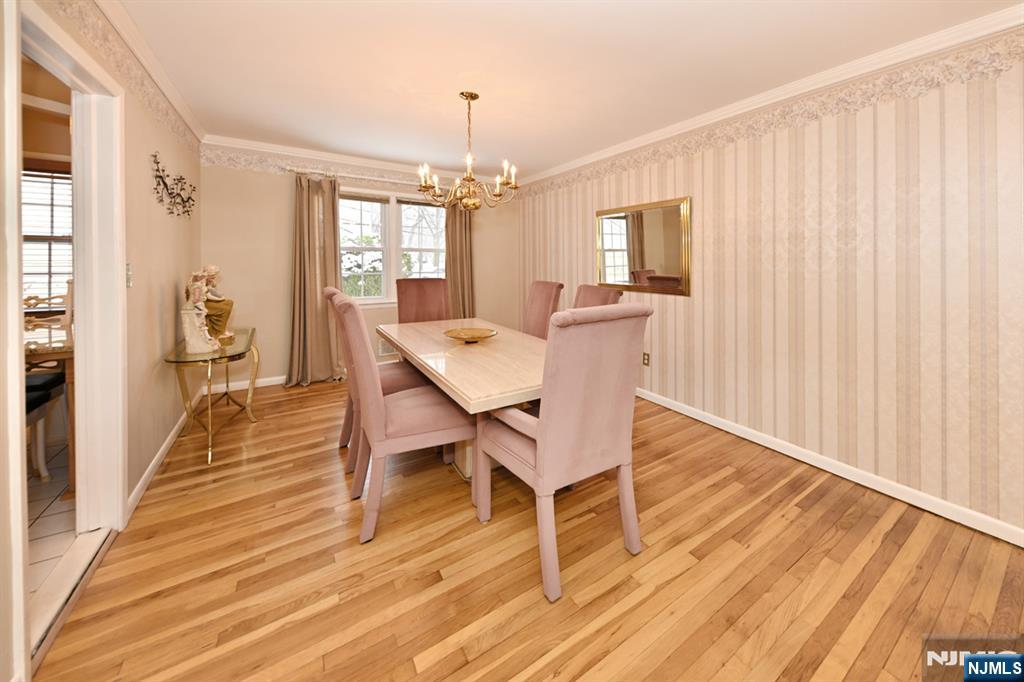 Homes for Sale in Northern NJ | ThisIsRiverEdge.com 368 Elmwood Drive