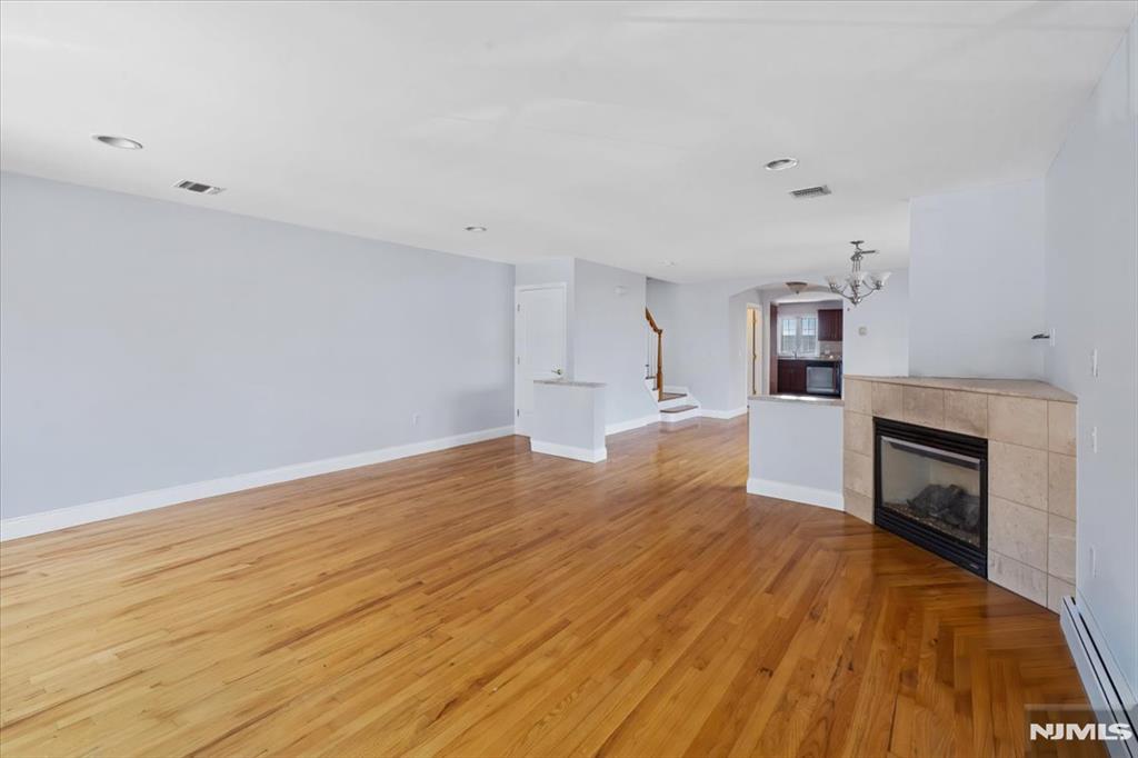 137 Morningside B