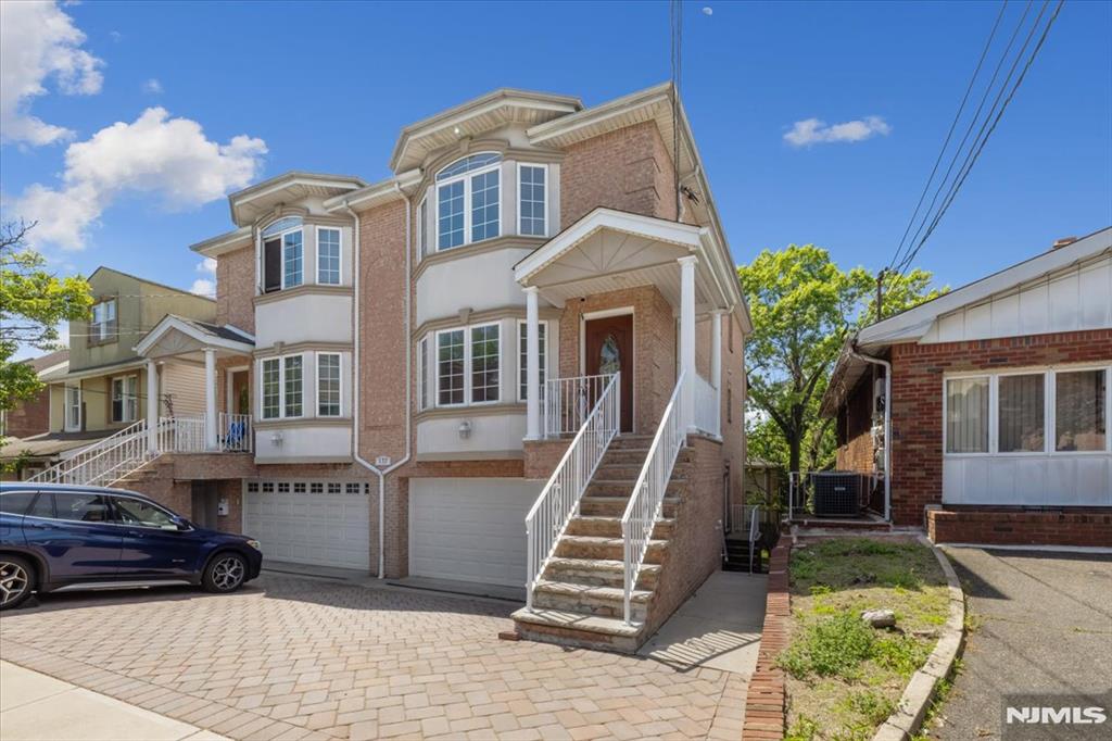 137 Morningside B