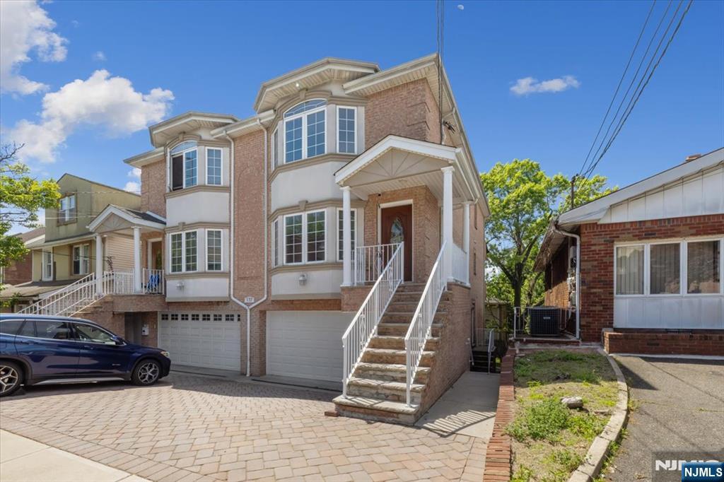137 Morningside B