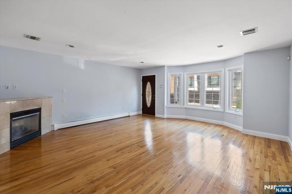 137 Morningside B