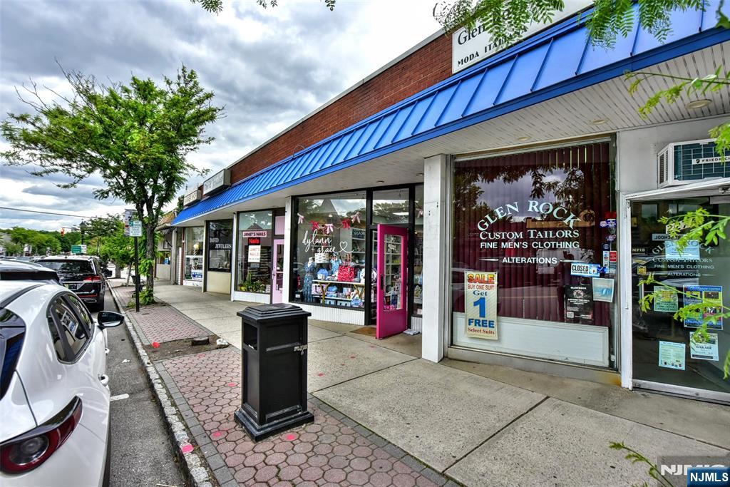 227 Rock Road