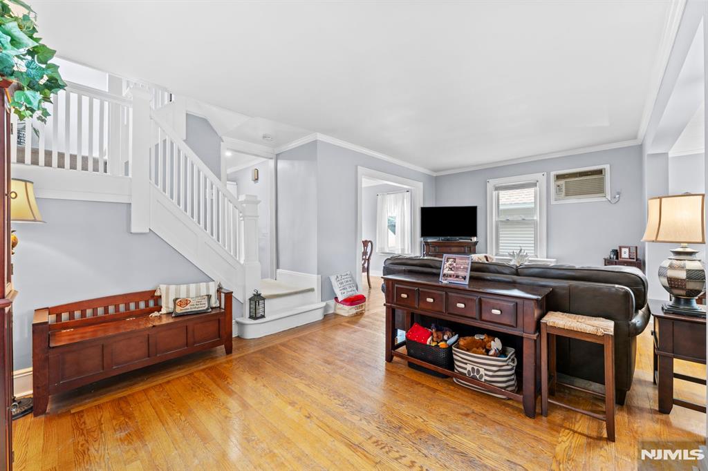 236 Walnut Avenue
