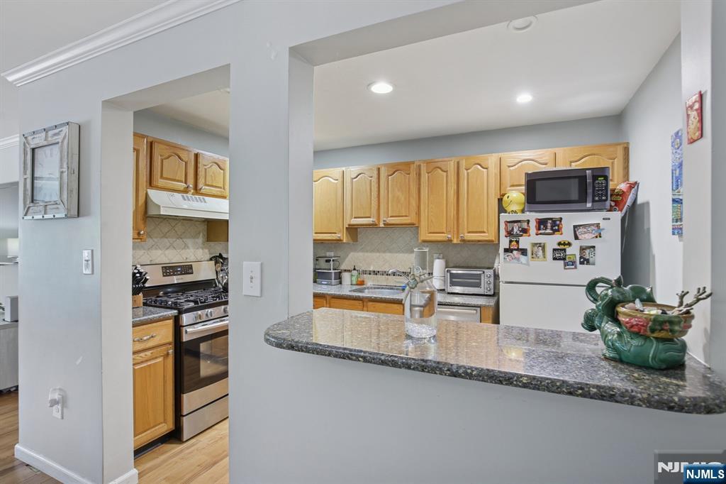 2130 Isabelle Court