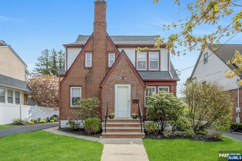 425 Mountain View Road Englewood NJ 07631
