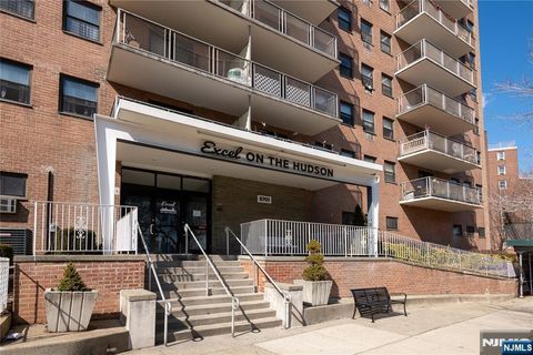 Photo of 5701 Boulevard E #22A, West New York, NJ 07093 (MLS # 26015564)