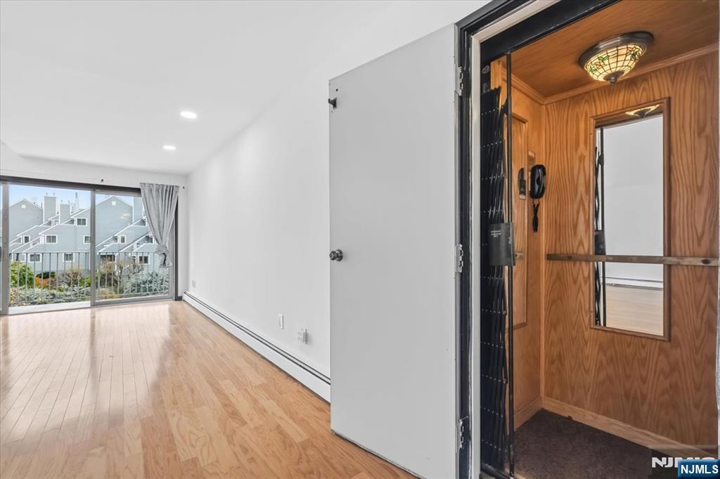 9B Cove Lane