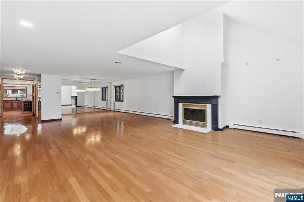 9B Cove Lane