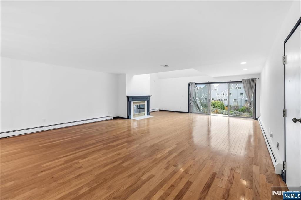 9B Cove Lane