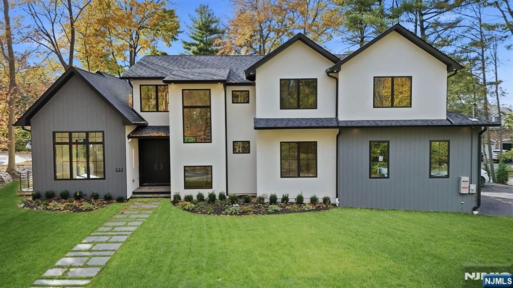 Photo of 121 Engle Street, Cresskill, NJ 07626 (MLS # 26001772)