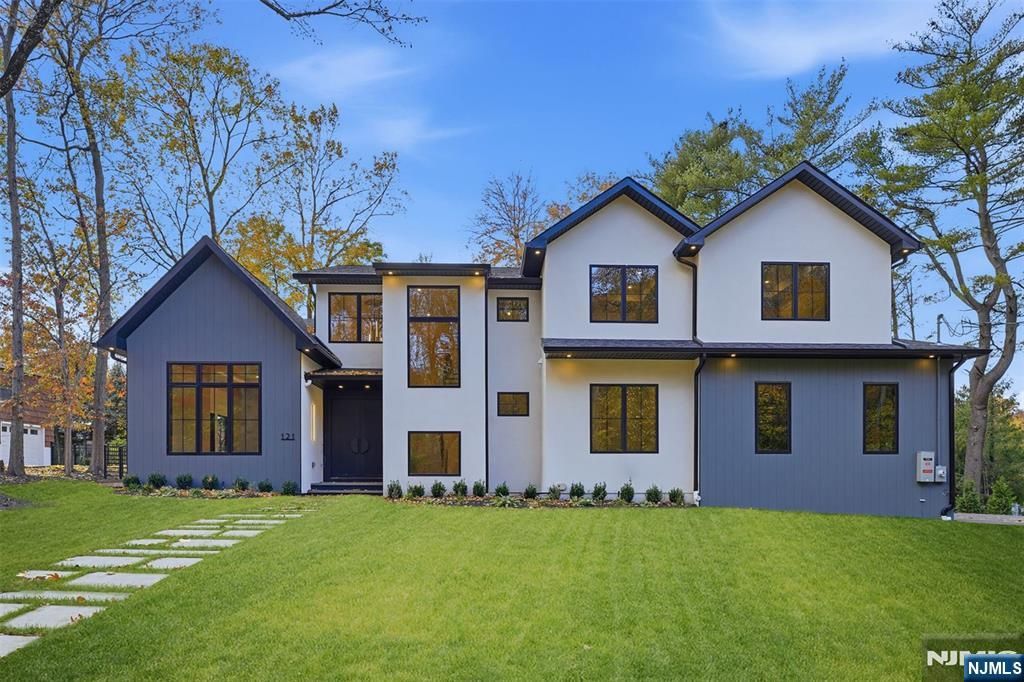 Photo of 121 Engle Street, Cresskill, NJ 07626 (MLS # 26001772)