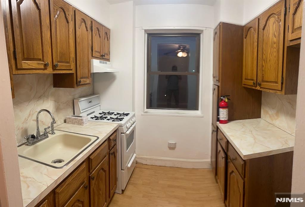 8811 Bergenline Avenue 51