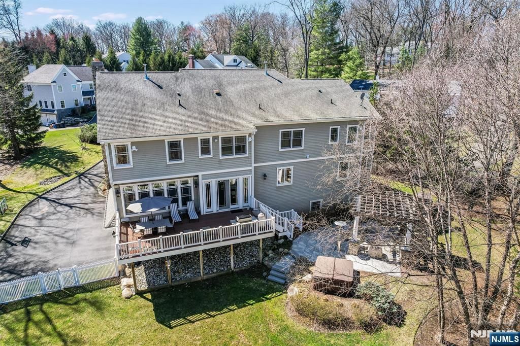 Photo of 506 Julie Court, Wyckoff, NJ 07481 (MLS # 26012018)