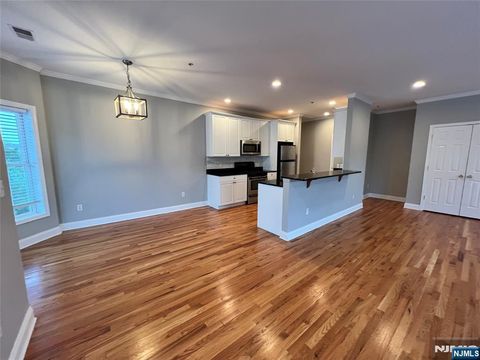 107 Hawthorne Avenue D Park Ridge NJ 07656