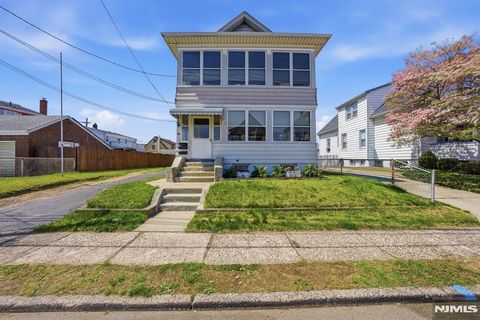 345 4th Street Saddle Brook NJ 07663
