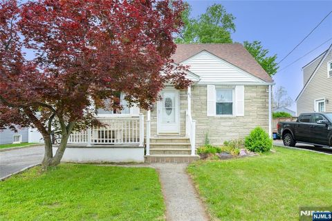 Photo of 41 New York Ave, Bergenfield, NJ 07621 (MLS # 26017192)
