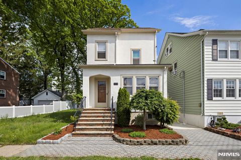 414 N 8th Fairview NJ 07022