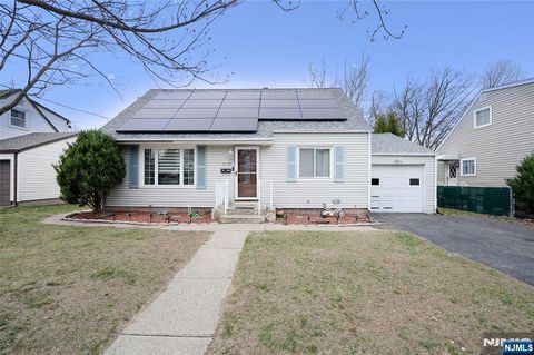 MLS: 25009389