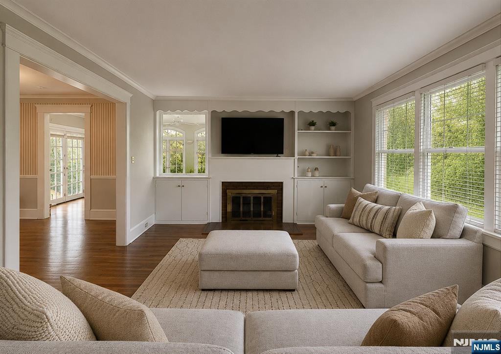 84 Valley View Avenue