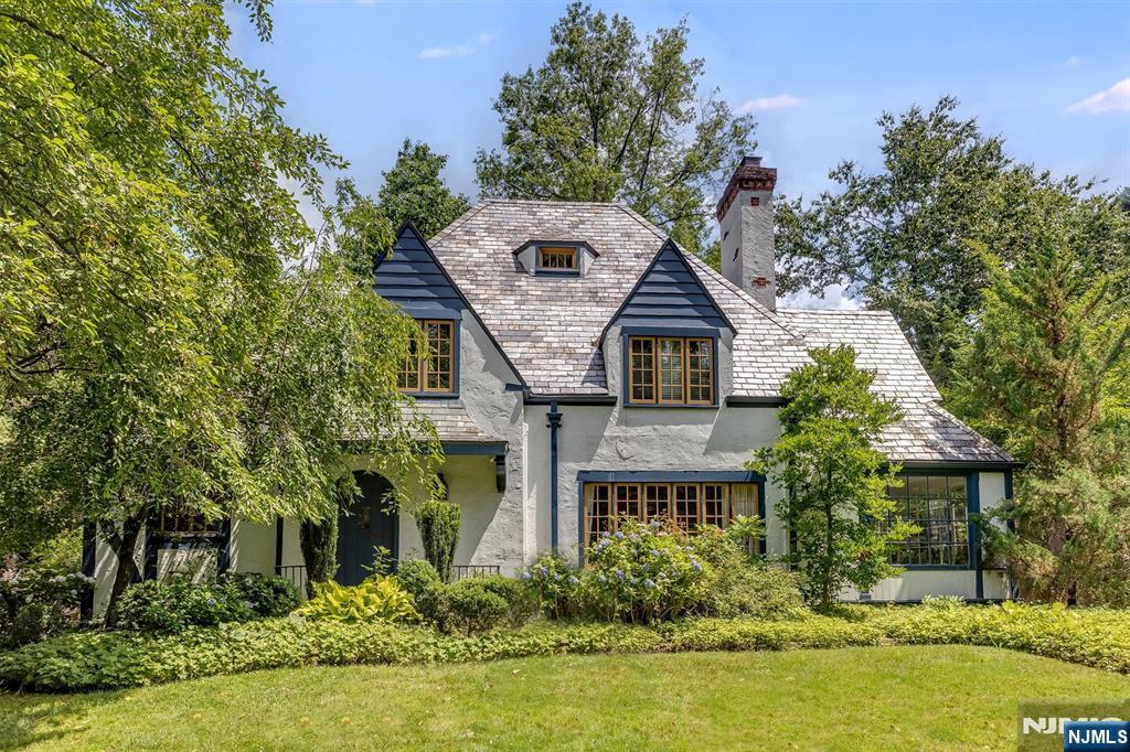 285 Linden Avenue