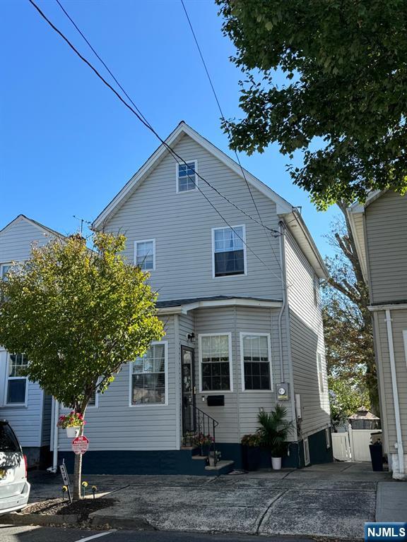 Property for Sale at 174 Brighton Avenue, Kearny, New Jersey - Bedrooms: 3 
Bathrooms: 3 
Rooms: 9  - $595,999