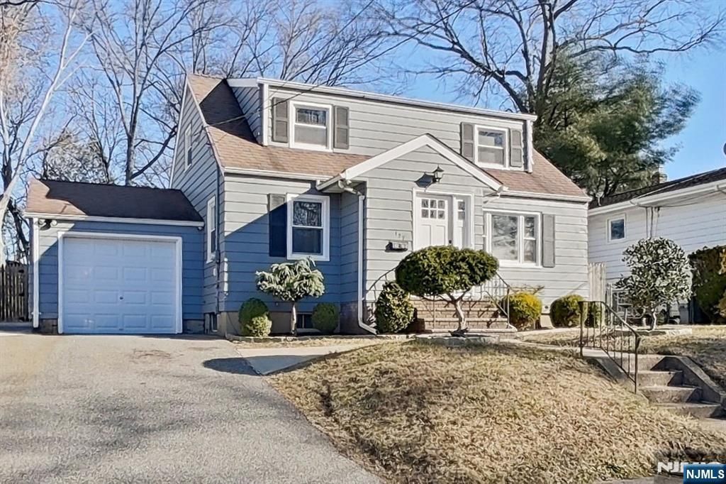 Photo of 127 Iozia Terrace, Elmwood Park, NJ 07407 (MLS # 26001846)