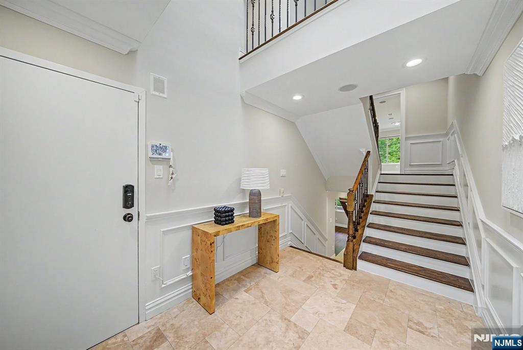 Homes for Sale in Northern NJ | ThisIsRiverEdge.com 3 Daniel Drive